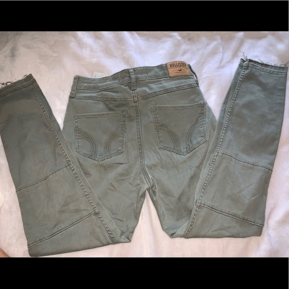 Pants - Picture 2 of 5